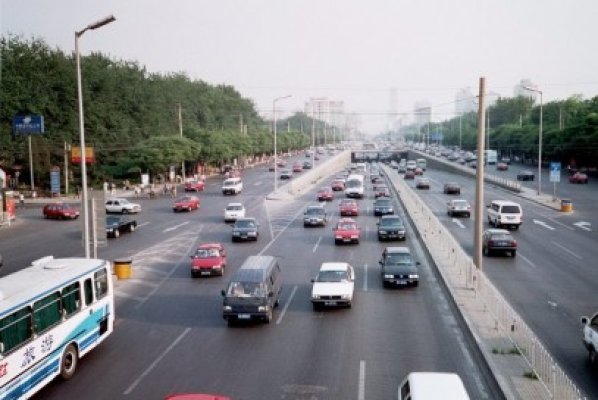 Au inaugurat 600 km de autostradă în 3 zile!